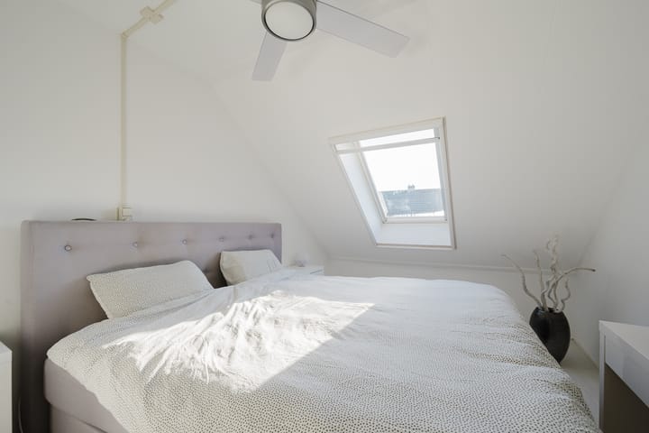 Foto 23 van Lau Mazirelstraat 4