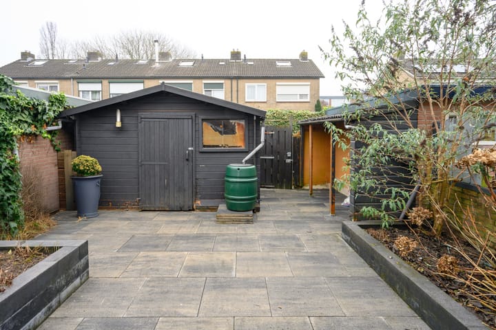 Photo 19 of Multatulistraat 7