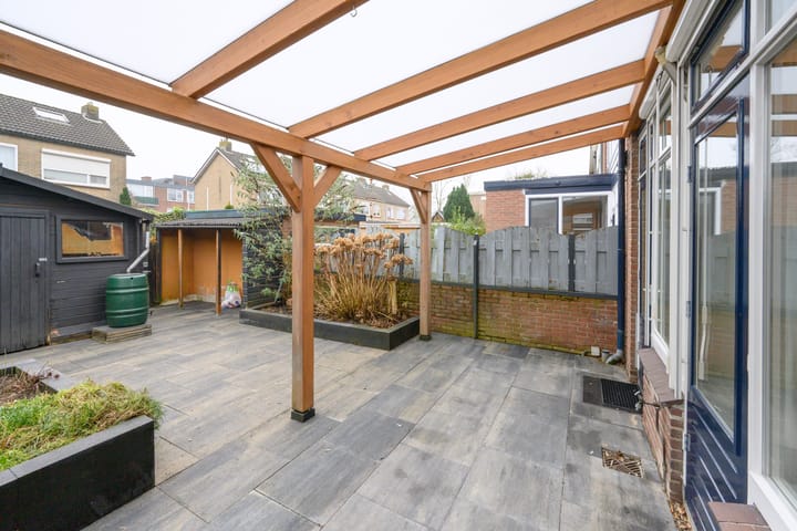 Photo 20 of Multatulistraat 7