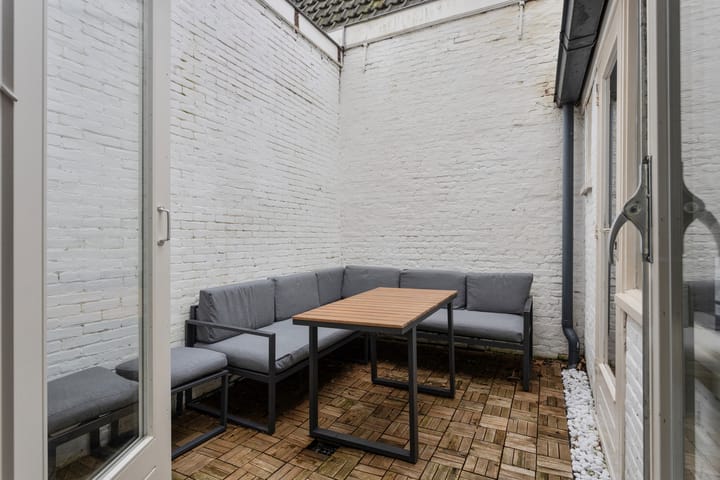 Photo 15 of De Genestetstraat 3