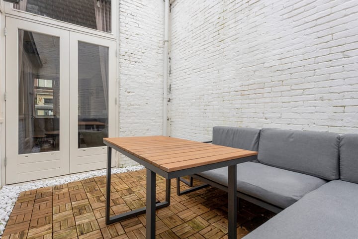 Photo 17 of De Genestetstraat 3