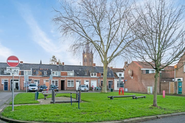 Foto 21 van van Bovenstraat 39