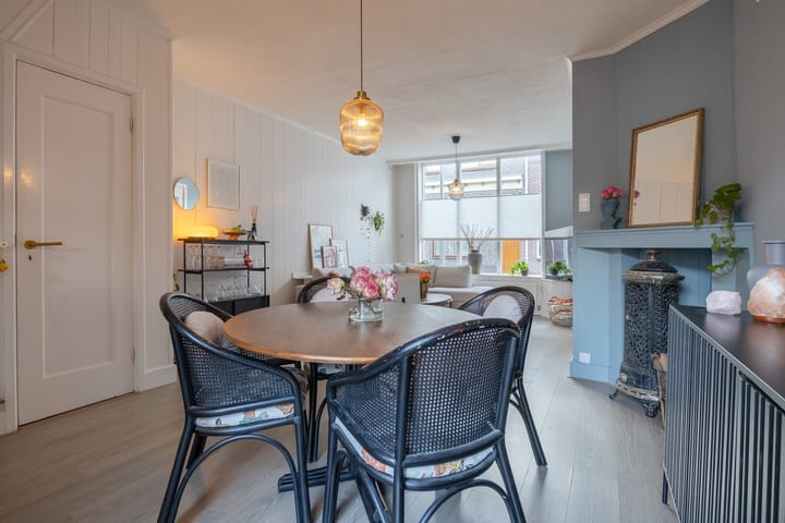 Photo 6 of Wilhelminastraat 47