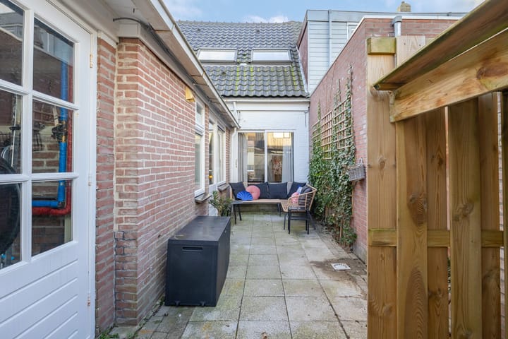 Photo 16 of Wilhelminastraat 47