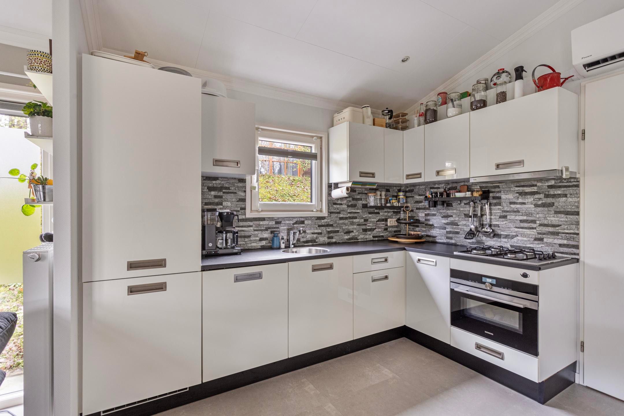 Foto 18 van Akerstraat 153-X100