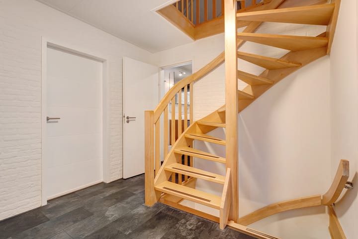 Foto 28 van Teeuwserf 17