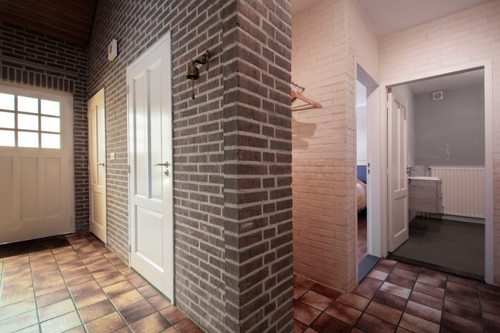 Photo 9 of Bergstraat 11