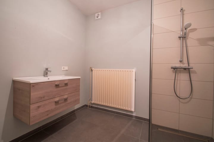 Photo 12 of Bergstraat 11