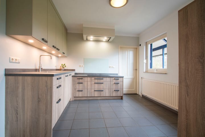 Photo 25 of Bergstraat 11