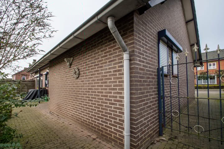Photo 40 of Bergstraat 11