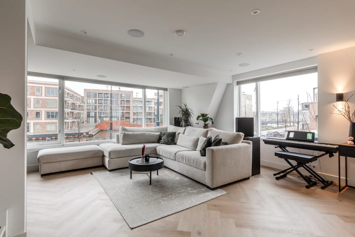 Foto 10 van Muiderstraatweg 49-A