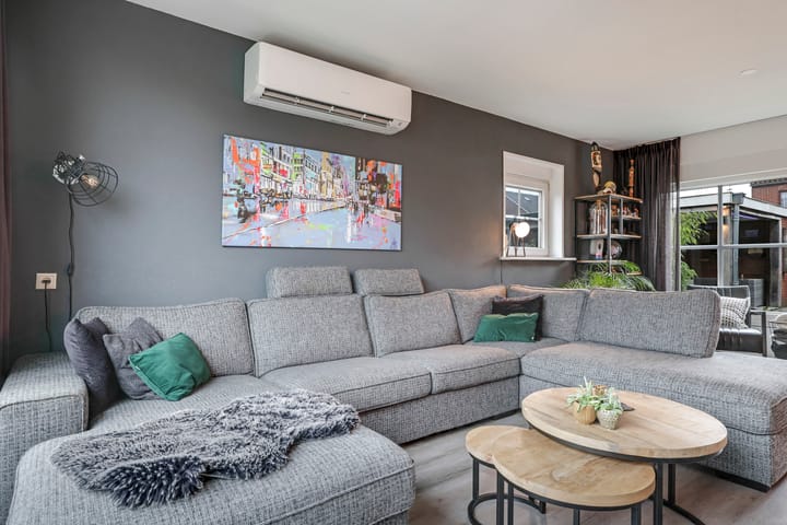 Foto 18 van Burgemeester Lewe van Aduardstraat 45