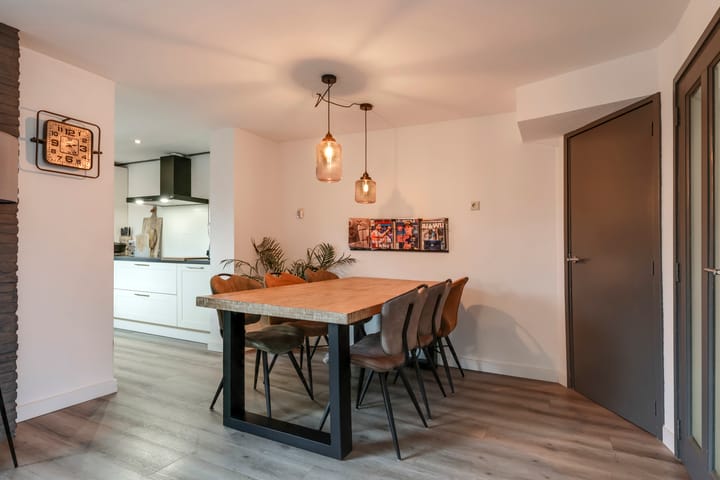 Foto 22 van Burgemeester Lewe van Aduardstraat 45