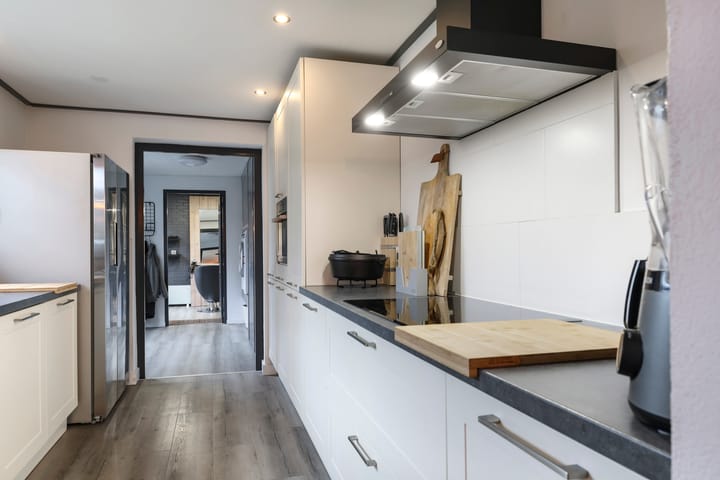 Foto 24 van Burgemeester Lewe van Aduardstraat 45