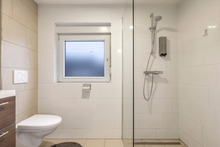 Foto 37 van Burgemeester Lewe van Aduardstraat 45