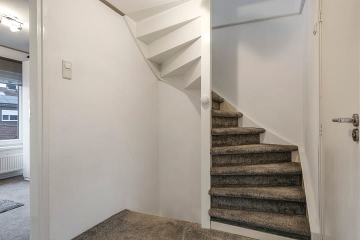 Foto 42 van Burgemeester Lewe van Aduardstraat 45