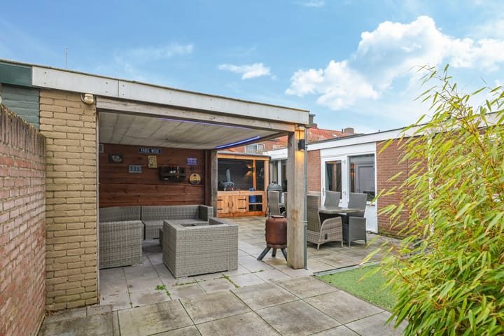 Foto 52 van Burgemeester Lewe van Aduardstraat 45