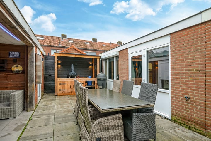 Foto 57 van Burgemeester Lewe van Aduardstraat 45