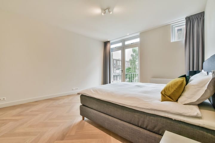 Photo 11 of Cornelis Schuytstraat 29-1