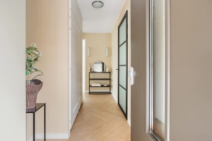 Foto 7 van Picassolaan 967