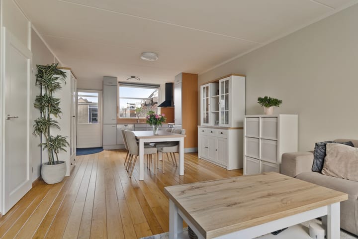 Foto 8 van Weegbree 24