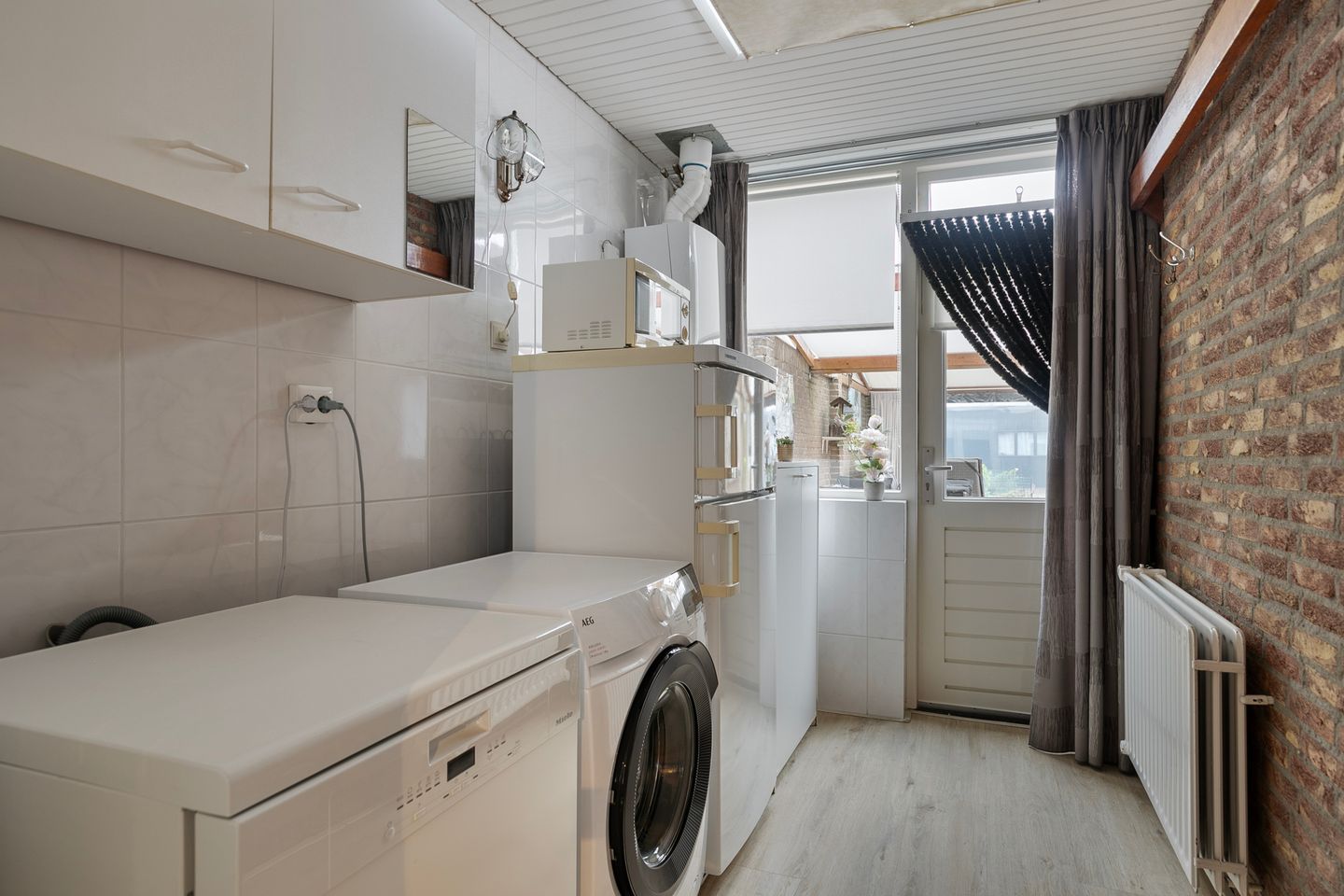 Foto 14 van Plonderijen 63