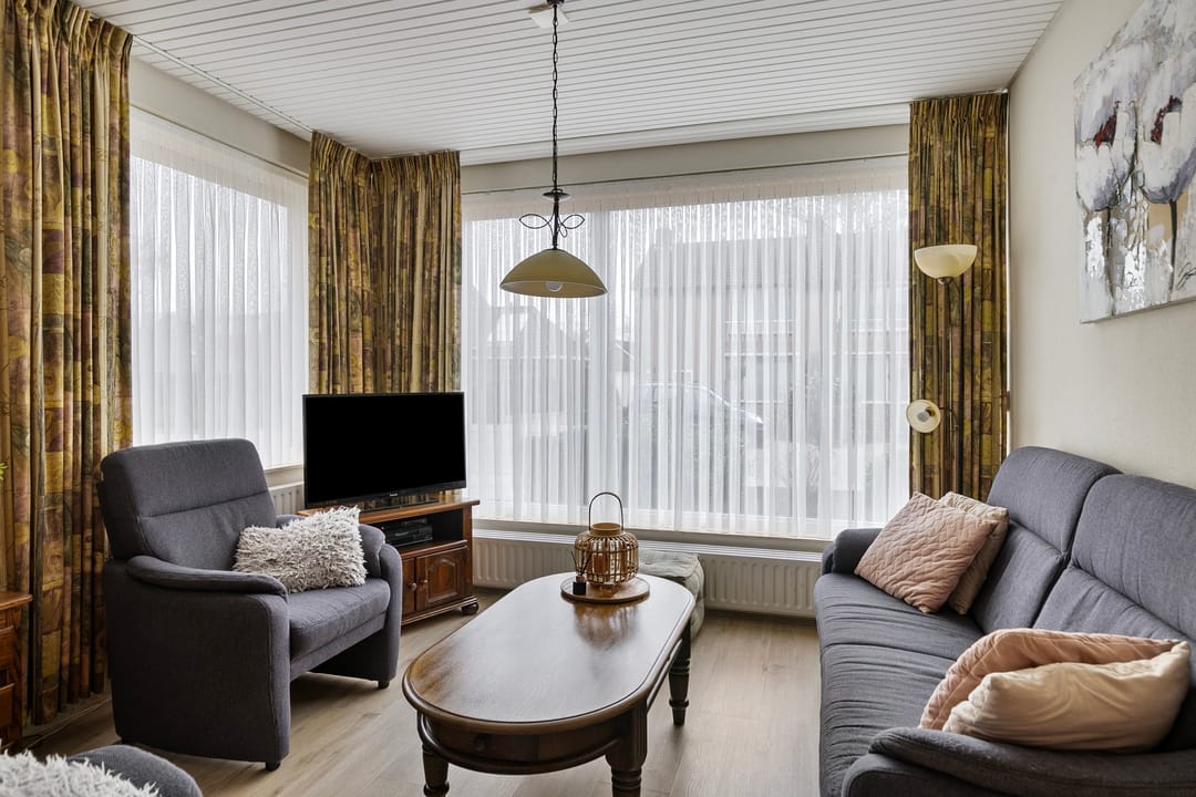 Foto 7 van Plonderijen 63