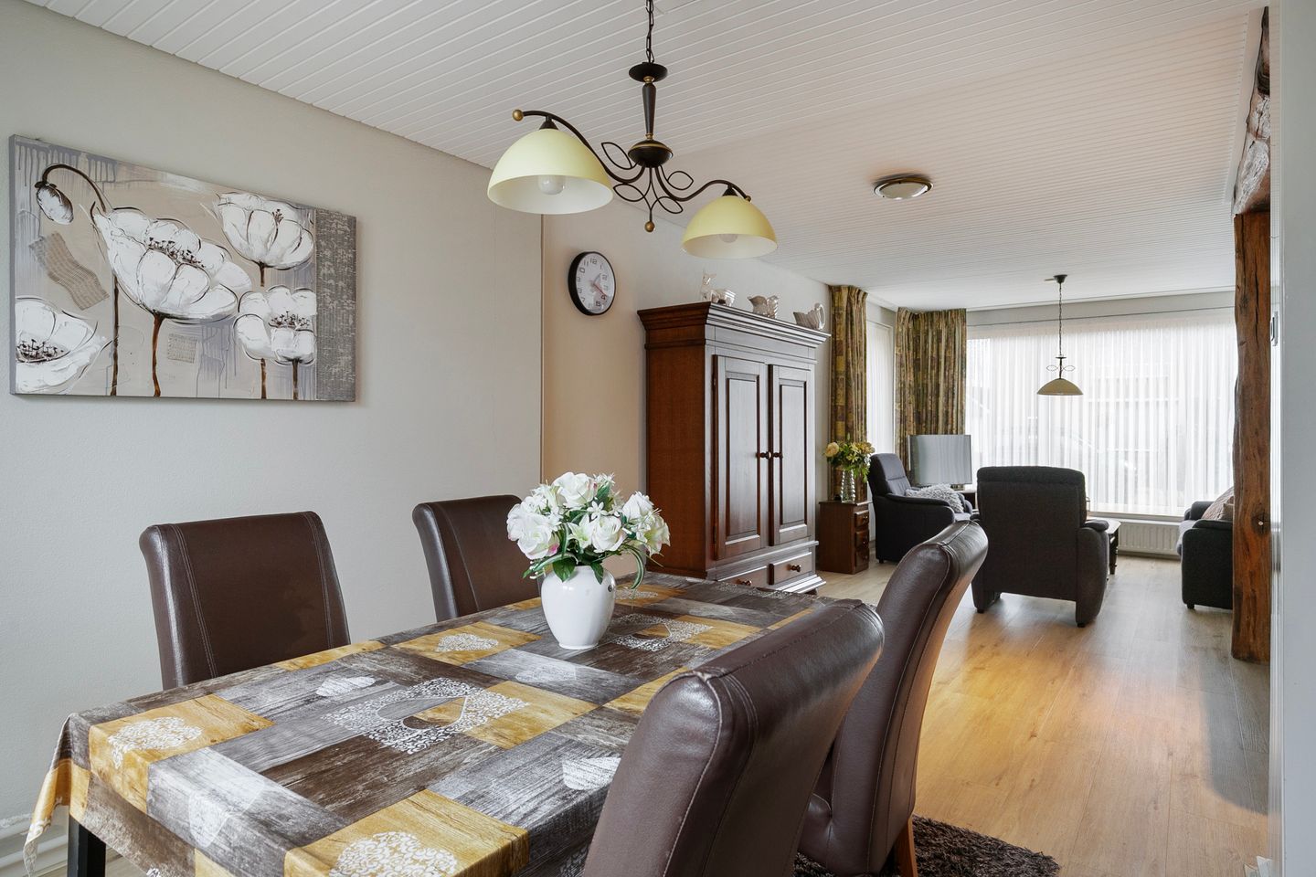 Foto 10 van Plonderijen 63