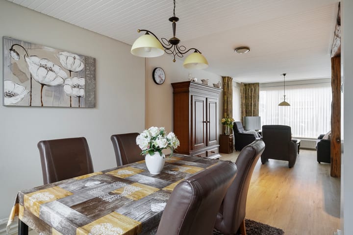 Photo 10 of Plonderijen 63