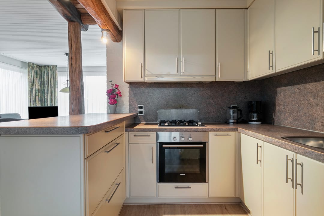 Foto 13 van Plonderijen 63