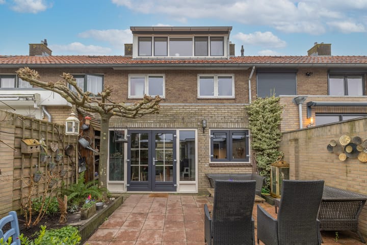 Foto 2 van Elise Dammershof 8