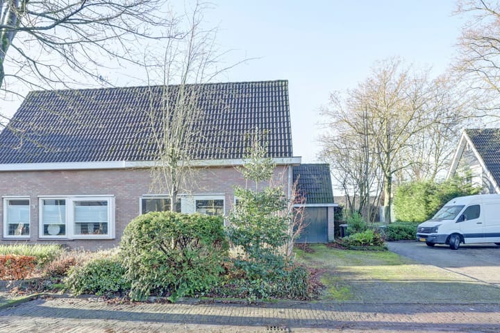 Foto 5 van Esdoornstraat 10