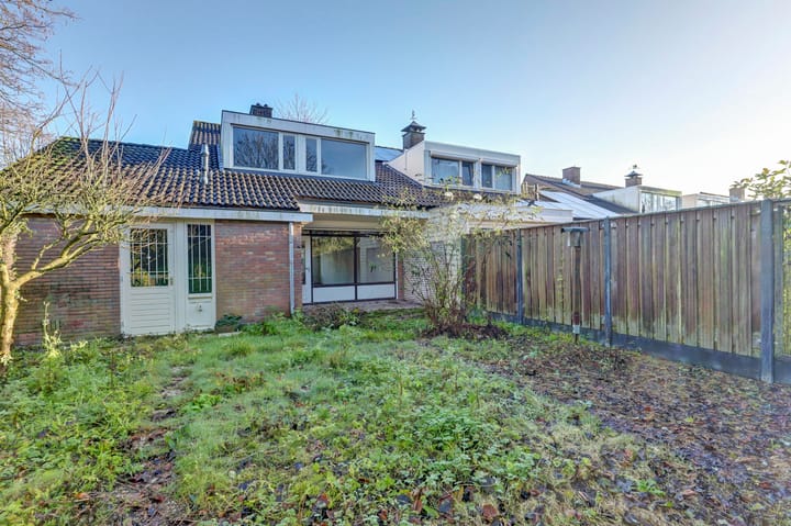 Foto 26 van Esdoornstraat 10