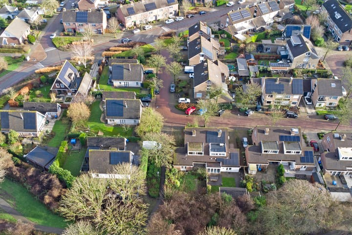 Foto 31 van Esdoornstraat 10