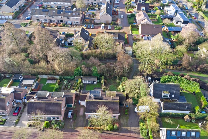 Foto 32 van Esdoornstraat 10