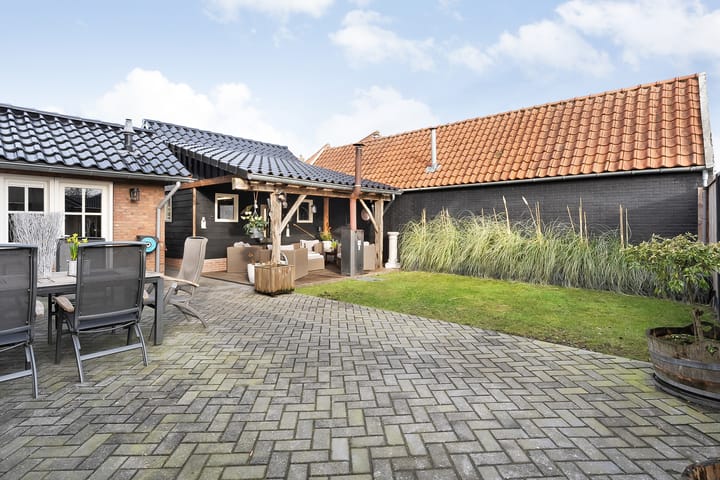 Foto 47 van Kerkweg 2