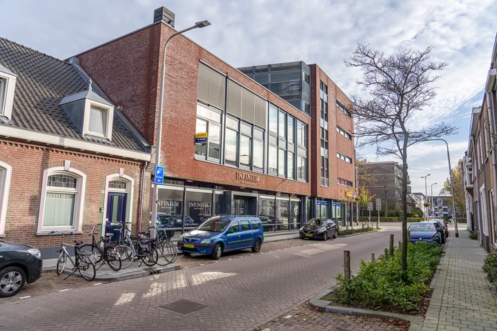Bekijk foto 2 van Besterdring 203