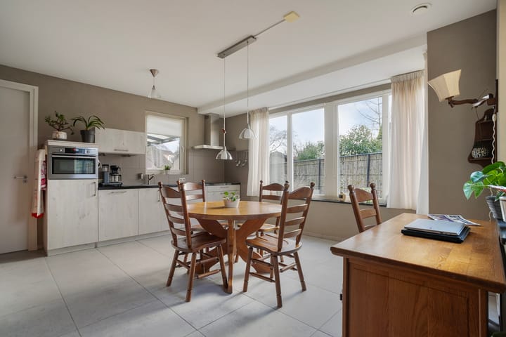 Foto 12 van Maasheseweg 64-A