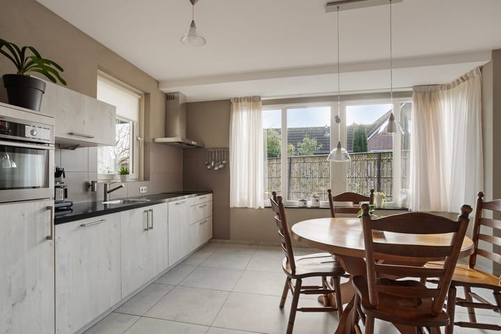 Foto 14 van Maasheseweg 64-A