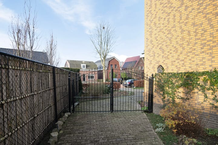 Foto 34 van Maasheseweg 64-A