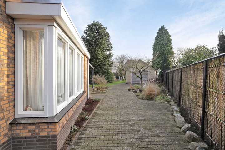 Foto 35 van Maasheseweg 64-A