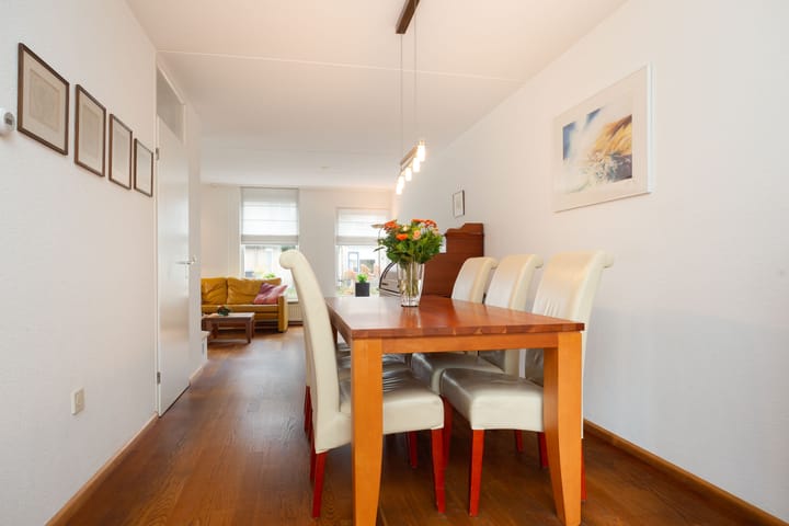 Foto 15 van Meidoornlaan 13