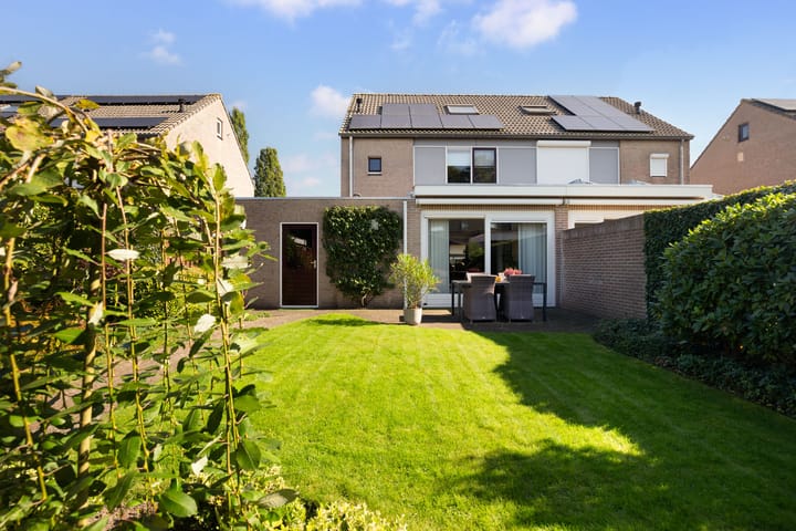 Foto 20 van Meidoornlaan 13