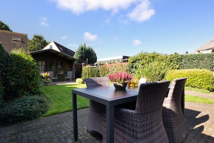 Foto 21 van Meidoornlaan 13