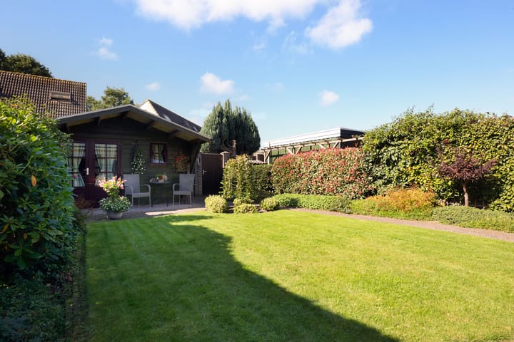 Foto 22 van Meidoornlaan 13