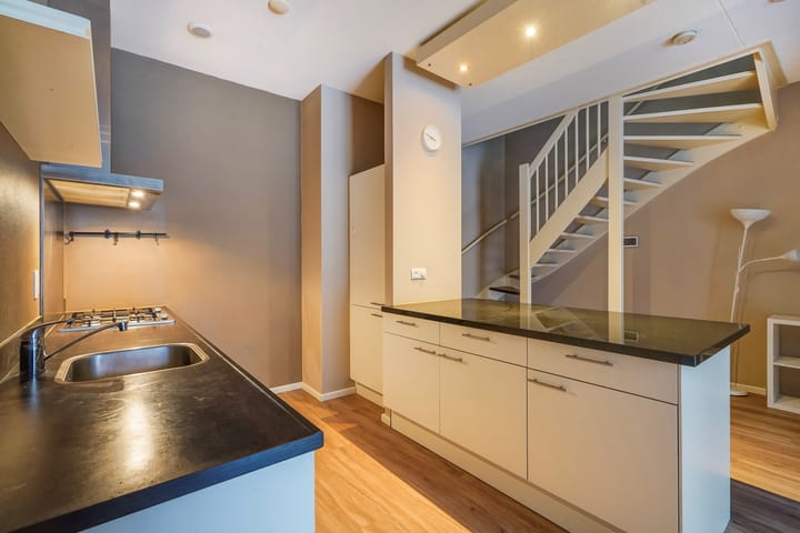 Foto 13 van Treubstraat 12-F005