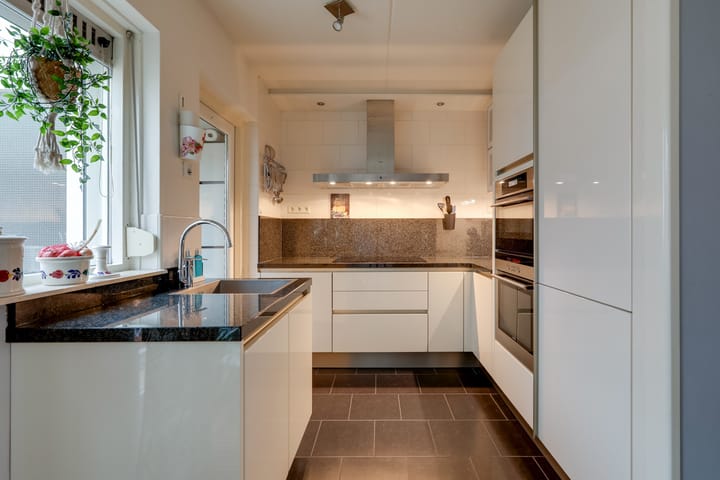 Foto 2 van Potterstraat 77