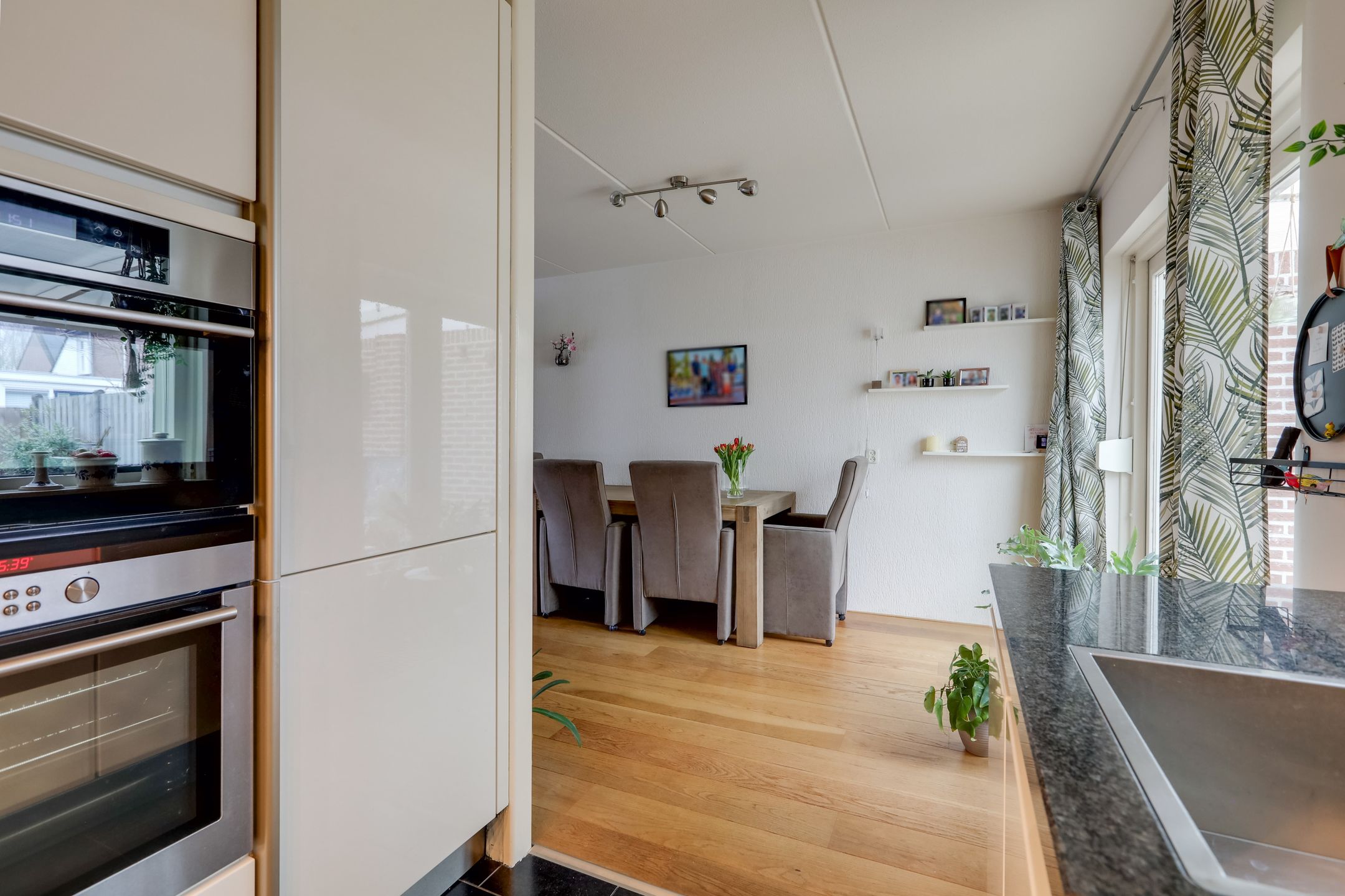 Foto 21 van Potterstraat 77