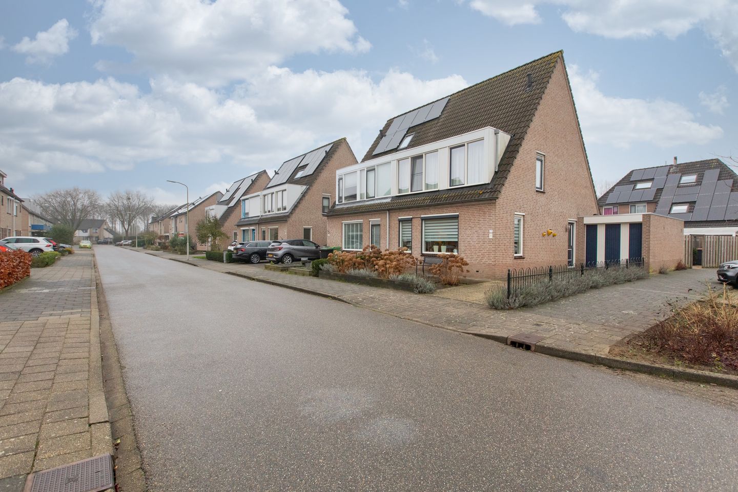 Foto 49 van Potterstraat 77