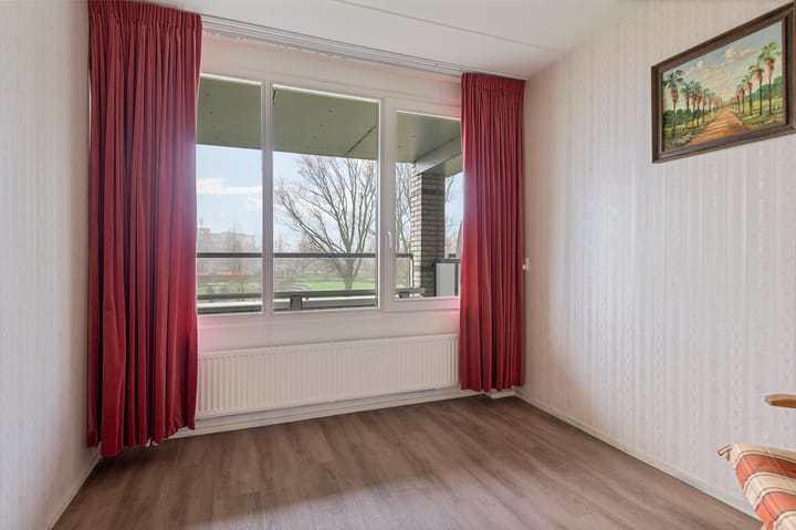 Photo 24 of Femina Mullerstraat 279